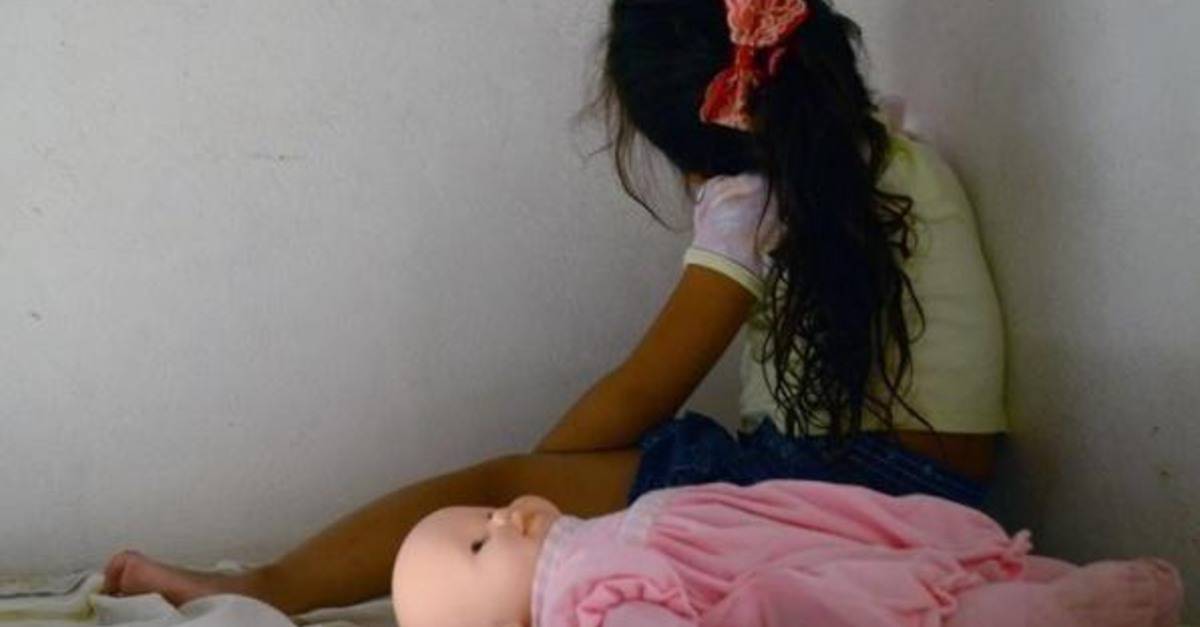 Em Vilhena, mulher leva filha de 04 anos ao médico e suspeita que ela e irmã mais velha, de 08, tenham sido abusadas por ex-vizinho