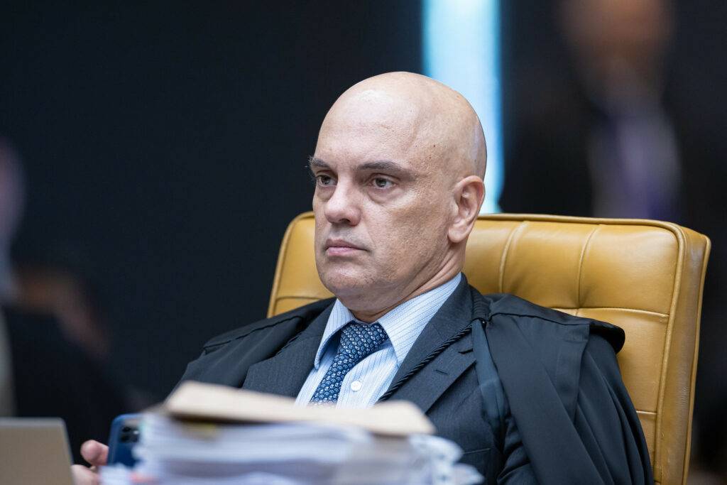 Após STF anular lei de Rondônia que proibia linguagem neutra em escolas, ministro “Xandão” faz a mesma coisa em cidade de Minas Gerais