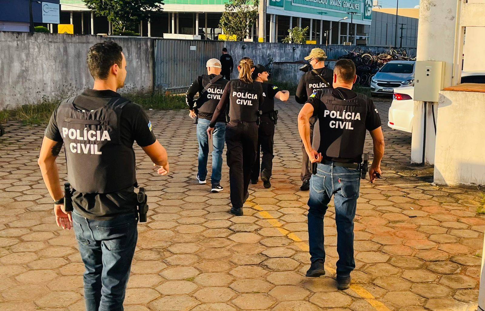 Investigando caso da mulher de 34 anos encontrada morta em Vilhena, Polícia Civil deflagra operação e cumpre mandados