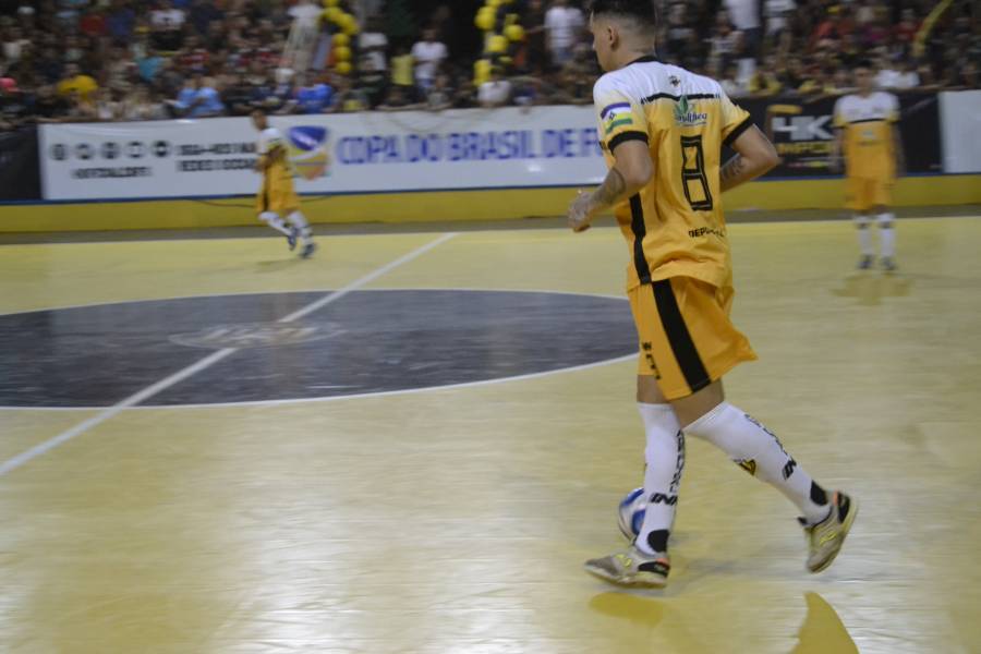 Delegação do Deportivo Futsal embarcou ontem com destino a Manaus para jogo de volta das Oitavas de Final da Copa do Brasil de Futsal