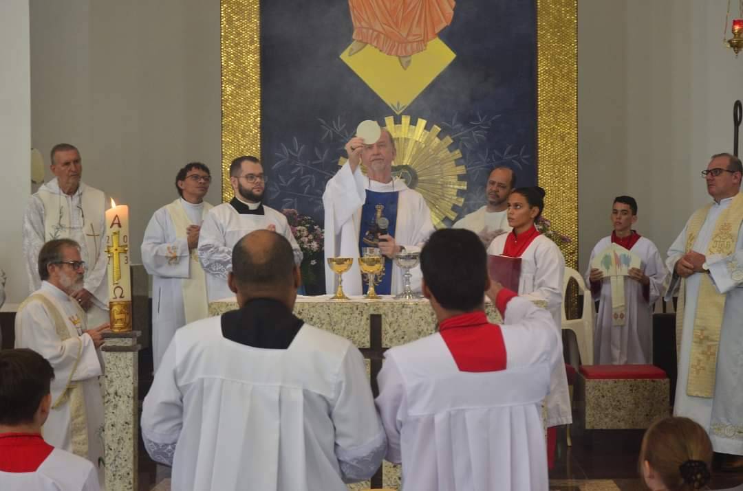 7ª Festa das Comunidades reúne católicos em comemoração aos 48 anos da Paróquia Nossa Senhora Auxiliadora de Vilhena
