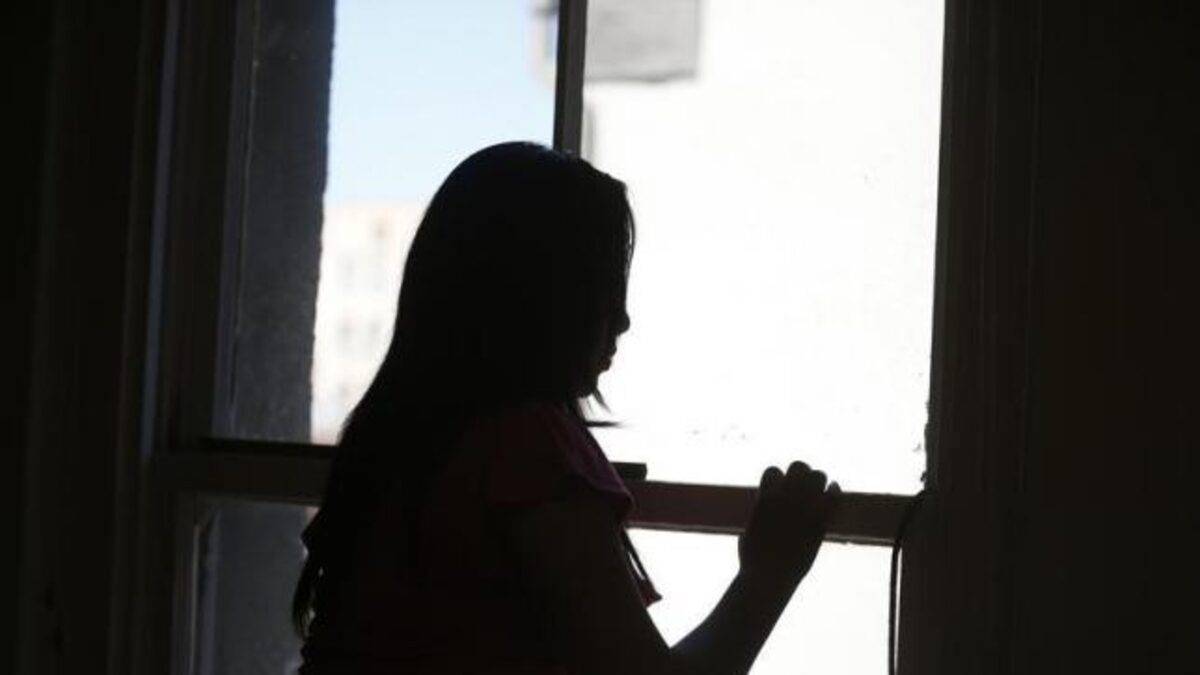 Em cidade vizinha, polícia prende três acusados de estupro; uma das vítimas tinha apenas 08 anos quando foi violentada