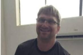 Jogando futebol com amigos, professor pioneiro sofre infarto fulminante e morre aos 52 anos na cidade de Cabixi