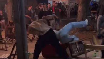 Jovem espancado em casa noturna de Vilhena sofre múltiplas fraturas; garota teria sido pivô do violento ataque “por engano”