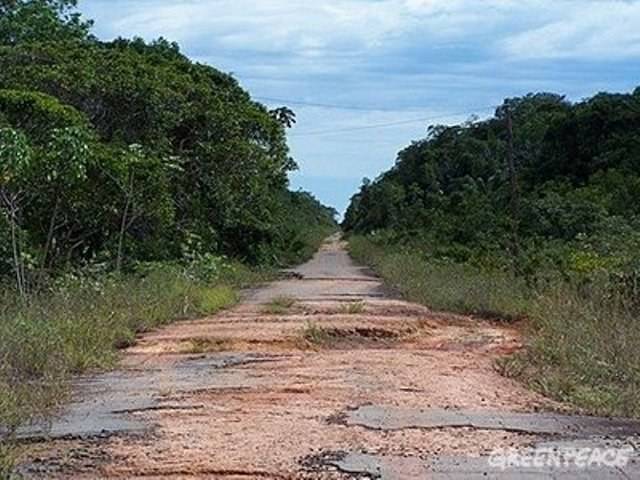 IBAMA “TRAVA” ESTRADA LIGANDO RONDÔNIA  AO AMAZONAS