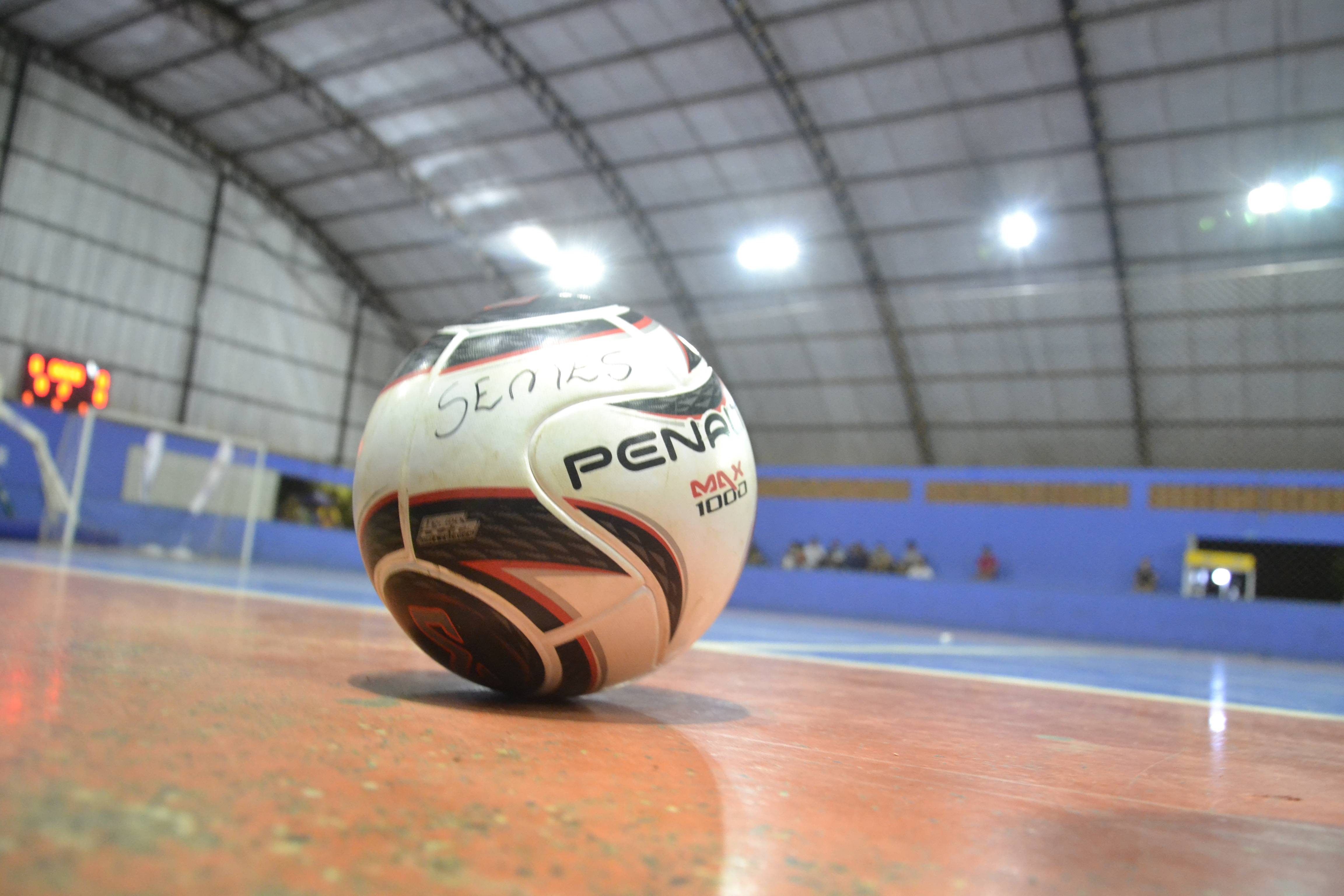 Três goleadas marcaram a rodada da terça-feira da Copa Cidade de Futsal; 25 gols foram antados em três jogos