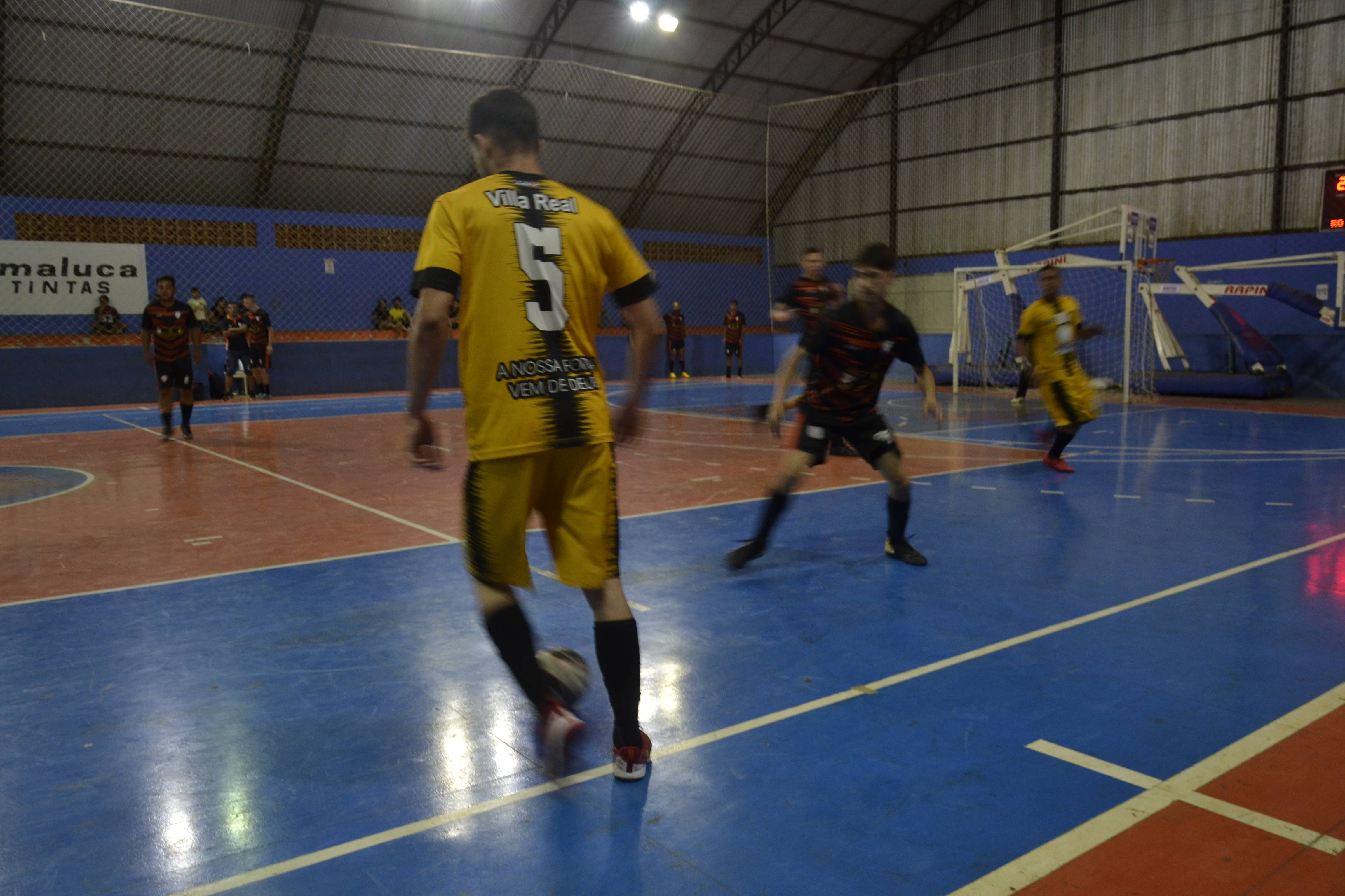 Em rodada de estreias,15 gols foram anotados no Ginásio Geraldão pela Copa Cidade de Futsal