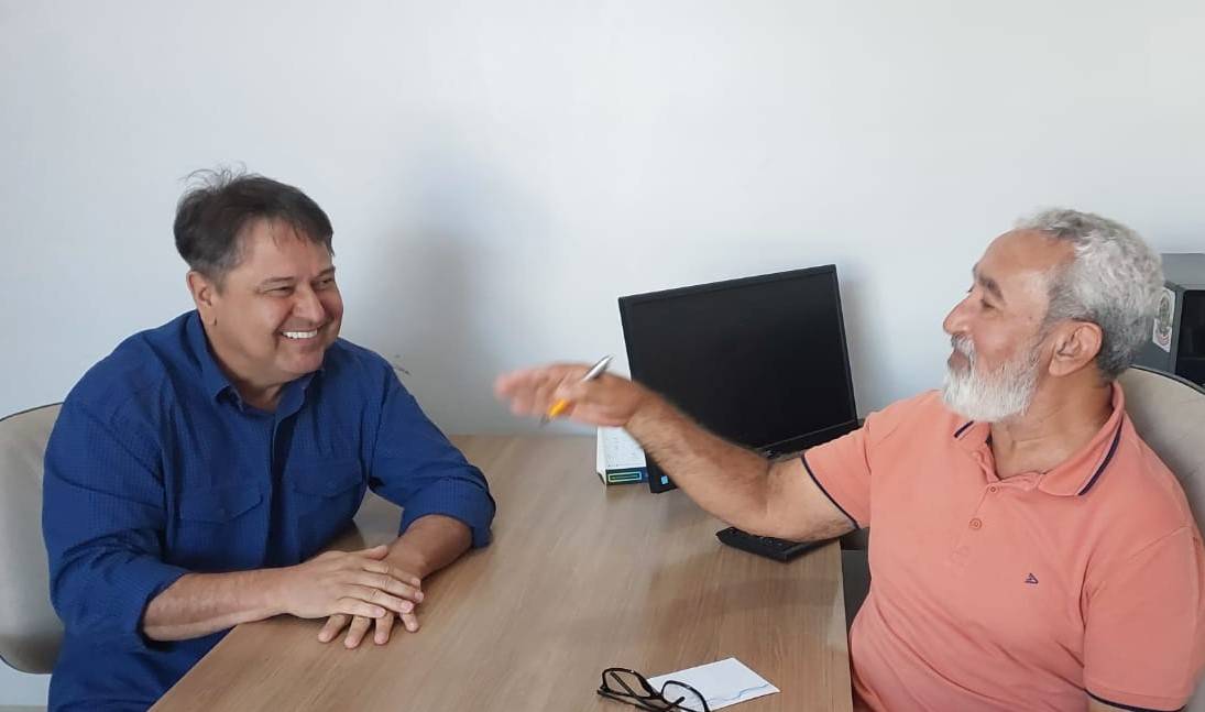 Em visita ao FOLHA DO SUL ON LINE, ex-prefeito de Vilhena confirma irmã como candidata e analisa disputa deste ano