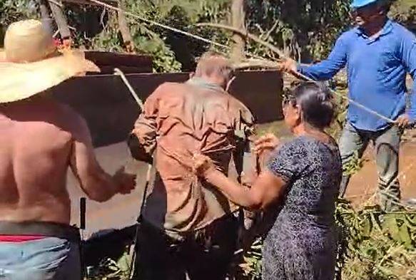 VÍDEOS: em Colorado, pioneiro de 73 anos cai em poço de 14 metros, briga com lagarto feroz e sobrevive; família diz que foi milagre