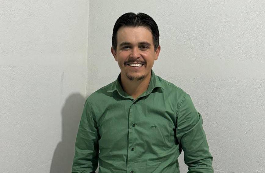 Filho do atual vice-prefeito é anunciado como companheiro de chapa de médico que disputará prefeitura de Chupinguaia pela oposição