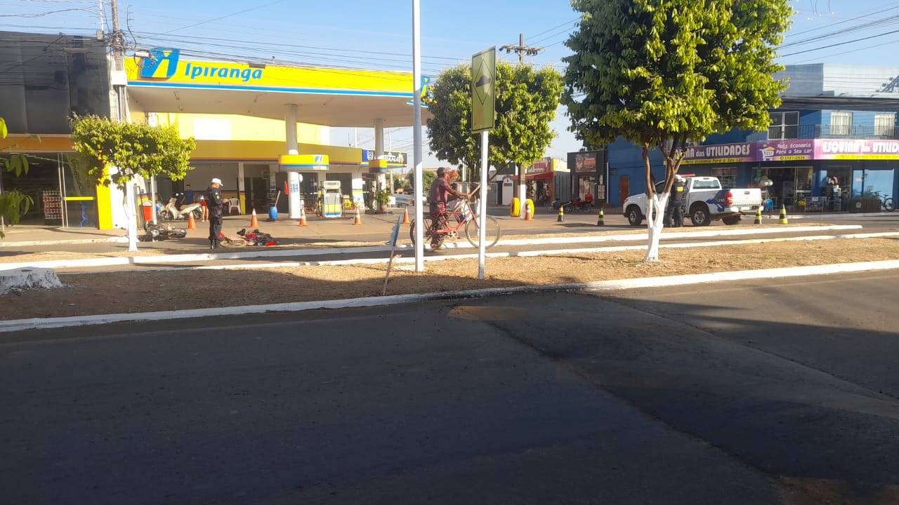 ASSISTA VÍDEO: mulher de 42 anos está intubada e em estado gravíssimo após ter bicicleta elétrica atingida por moto em avenida de Vilhena