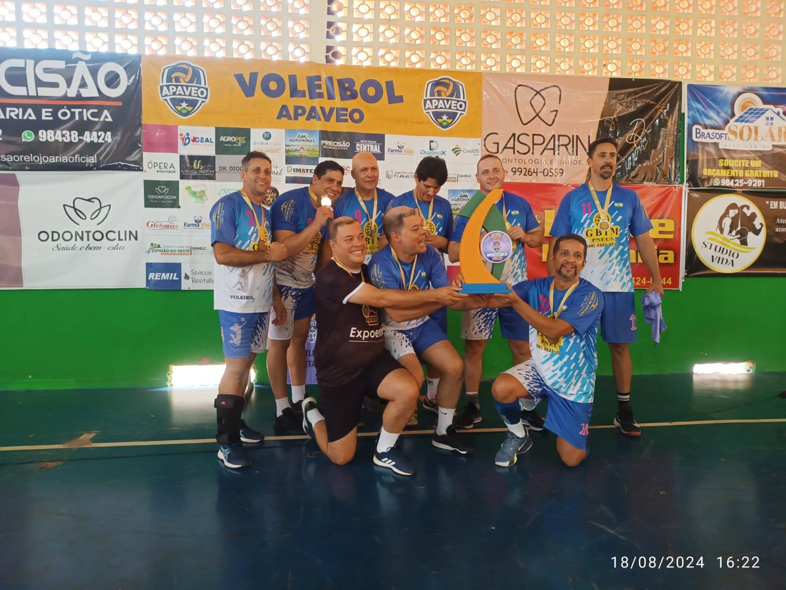 Equipes de Vilhena se destacam na Copa Apaveo de Voleibol Master em Espigão do Oeste