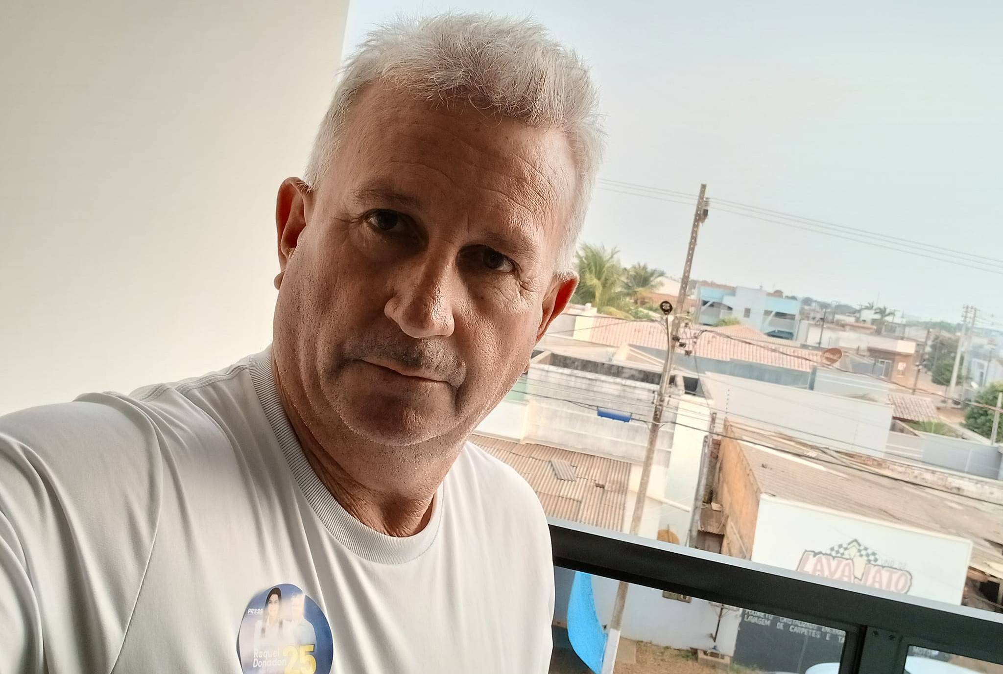 “Virada de casaca” histórica em Vilhena: coordenador deixa campanha de Raquel Donadon e se alia a prefeito que disputa a reeleição