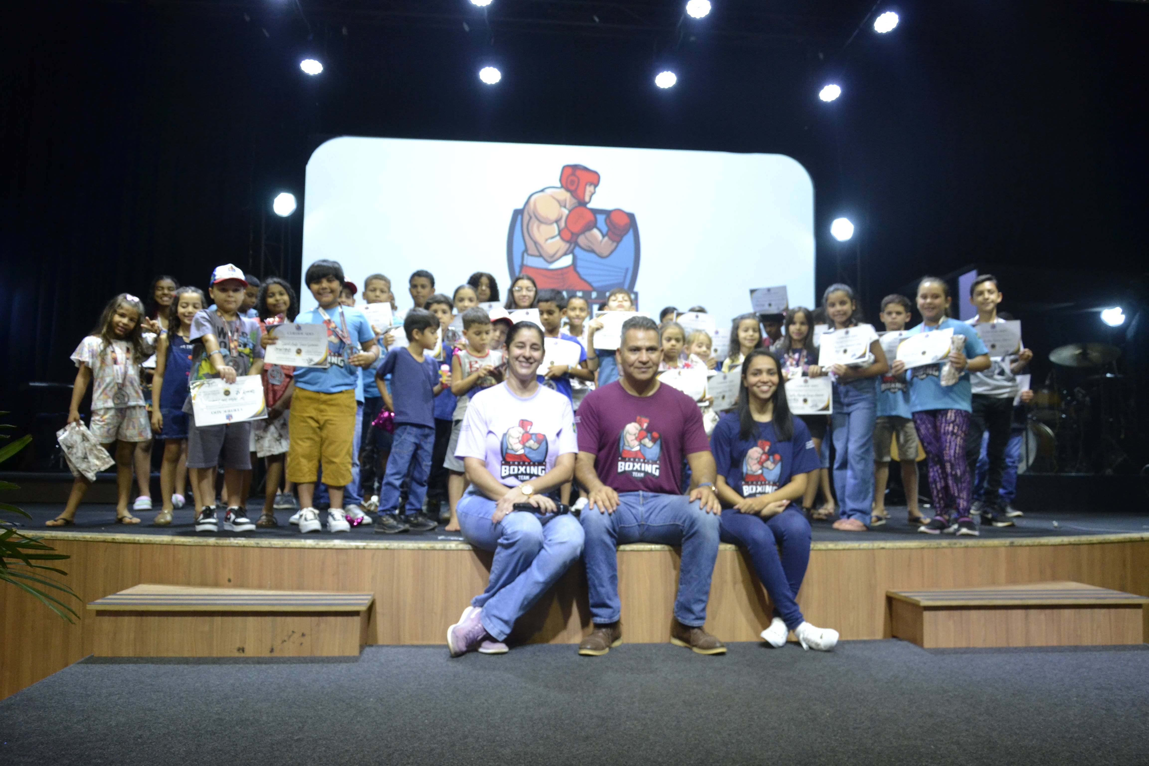 Cerimônia na Igreja Batista Nacional Manancial marca graduação de crianças do projeto “Boxe: Disciplina Esportiva e Defesa Pessoal”