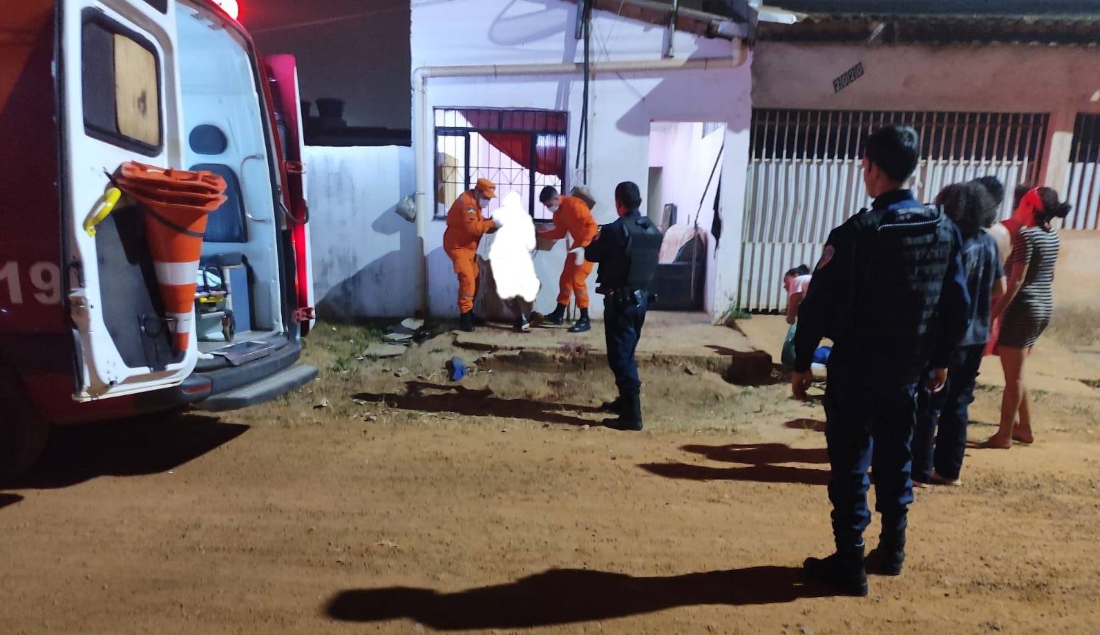 Mulher não aceitava fim da relação homoafetiva e provoca quebradeira na casa da ex, mobilizando Polícia Militar e Bombeiros, em Vilhena