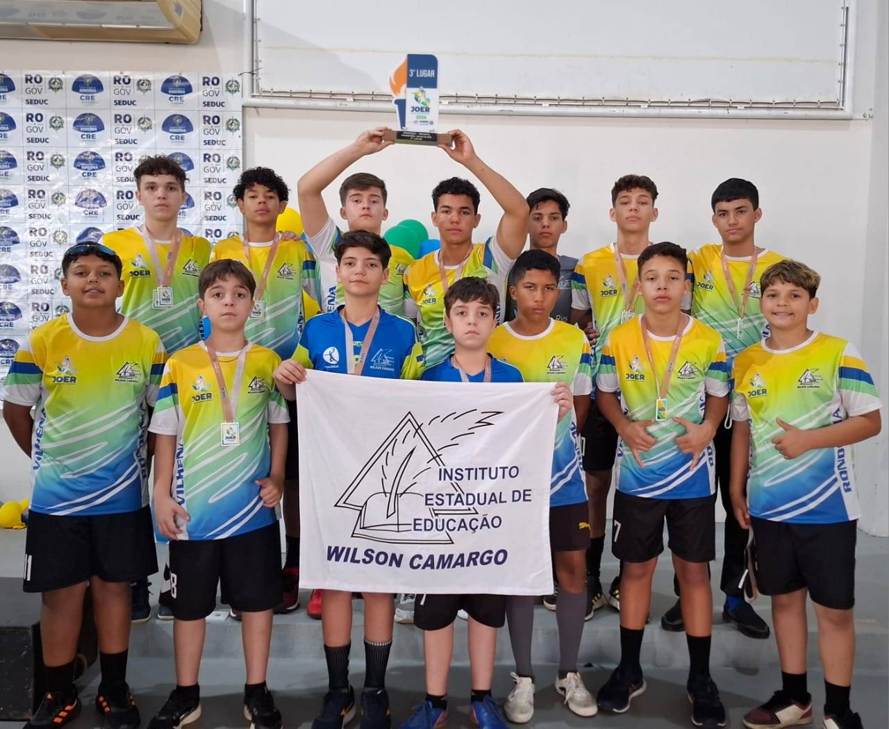 Equipe do Instituto Wilson Camargo conquista terceiro lugar no Handebol Infantil Masculino do JOER 2024