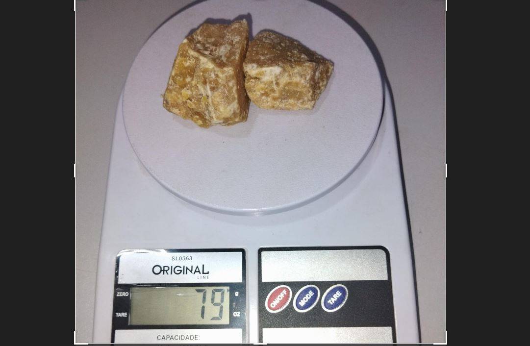 Em uma mesma noite, PM prende dois rapazes, apreende drogas e recaptura foragido de 37 anos, em Vilhena