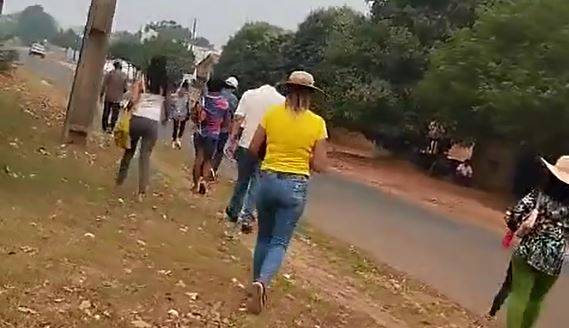 ASSISTA: viraliza vídeo gravado por servidora pública que botou prefeita e vereador candidato a vice “para correr” em Cerejeiras