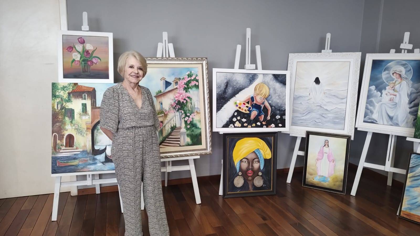 Anita Pietchaki une talento e ensino em mostra de arte em Vilhena