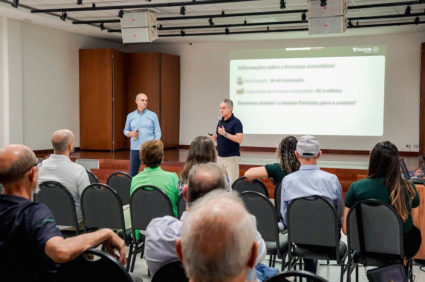 Sicoob Credisul apresenta resultados do primeiro semestre de 2024 em reunião com delegados