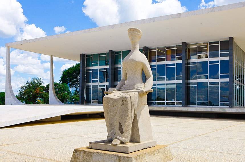 SUPREMA CANETADA: STF forma maioria para invalidar leis de Rondônia e do DF sobre porte de arma de atiradores esportivos