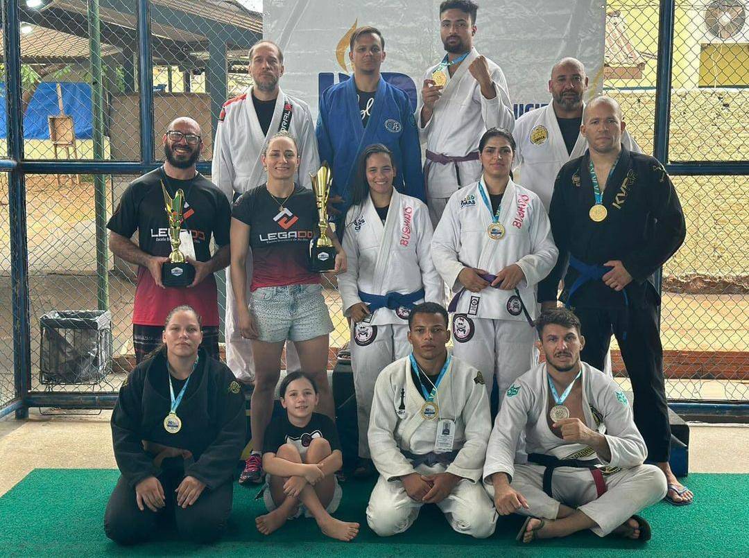 Vilhena é campeã no feminino e vice no masculino de Jiu-Jitsu nos Jogos Intermunicipais de Rondônia, disputados em Cacoal