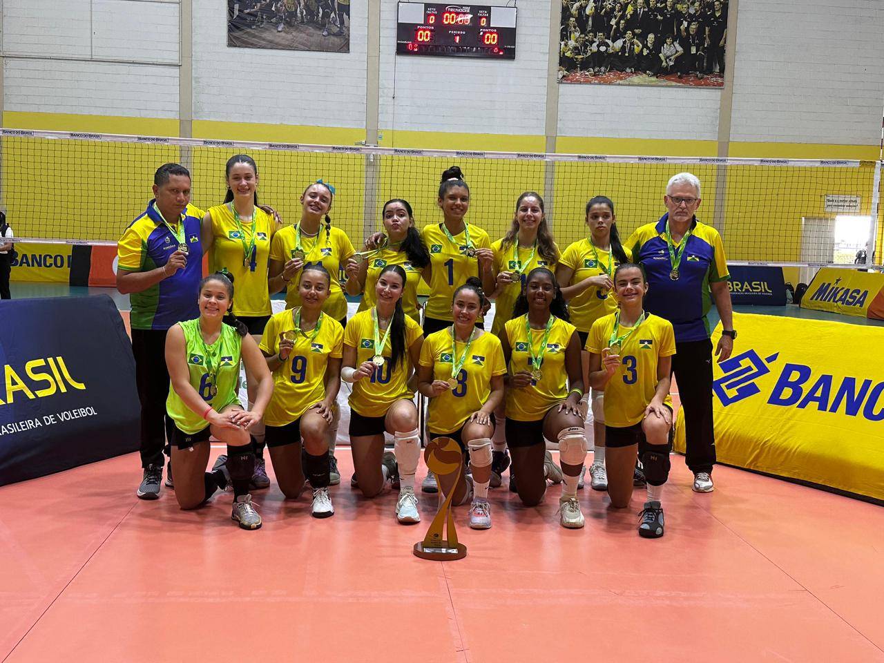 Com seis atletas de Vilhena, Seleção Rondoniense de Voleibol conquista o Campeonato Brasileiro e garante o acesso à Série A