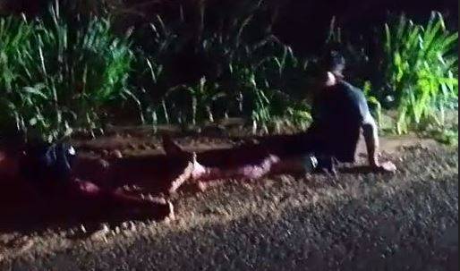 Venezuelano enfurecido com “quadrisal” da esposa ataca compatriotas a golpes de facão e vídeo viraliza no WhatsApp, em Chupinguaia