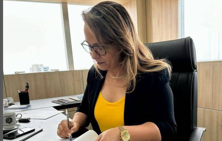 Deputada estadual Rosangela Donadon defende reajuste salarial aos servidores da Emater