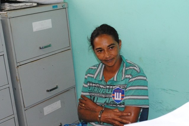 Mulheres tentam “abastecer” maridos na cadeia com drogas e celulares