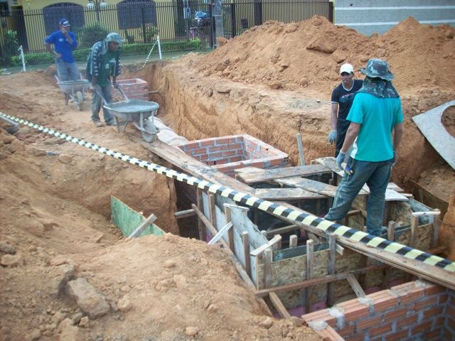 Prefeitura coleciona obras em atraso, em dúvida e outras já com “termo aditivo”