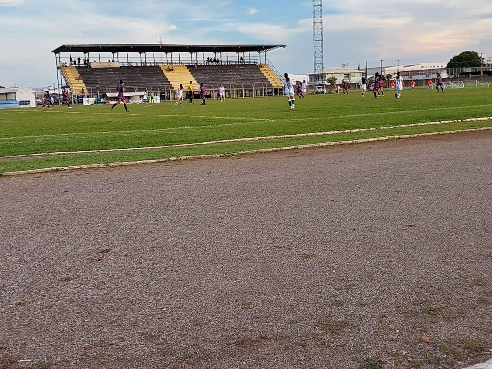 VEC sofre goleada em casa e se complica no Campeonato Rondoniense e Futebol Feminino