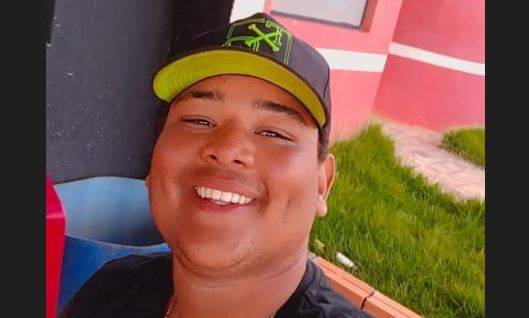 Rapaz de 19 anos, morador de Cerejeiras, é transferido em estado grave para Ji-Paraná, após acidente em rotatória; veja como ajudar