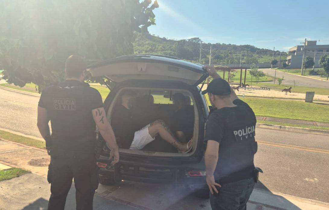 VÍDEO: em MT, polícia aperta cerco contra o “Jogo do Tigrinho”, revela fraudes e prende influenciadores que faturaram R$ 12 milhões