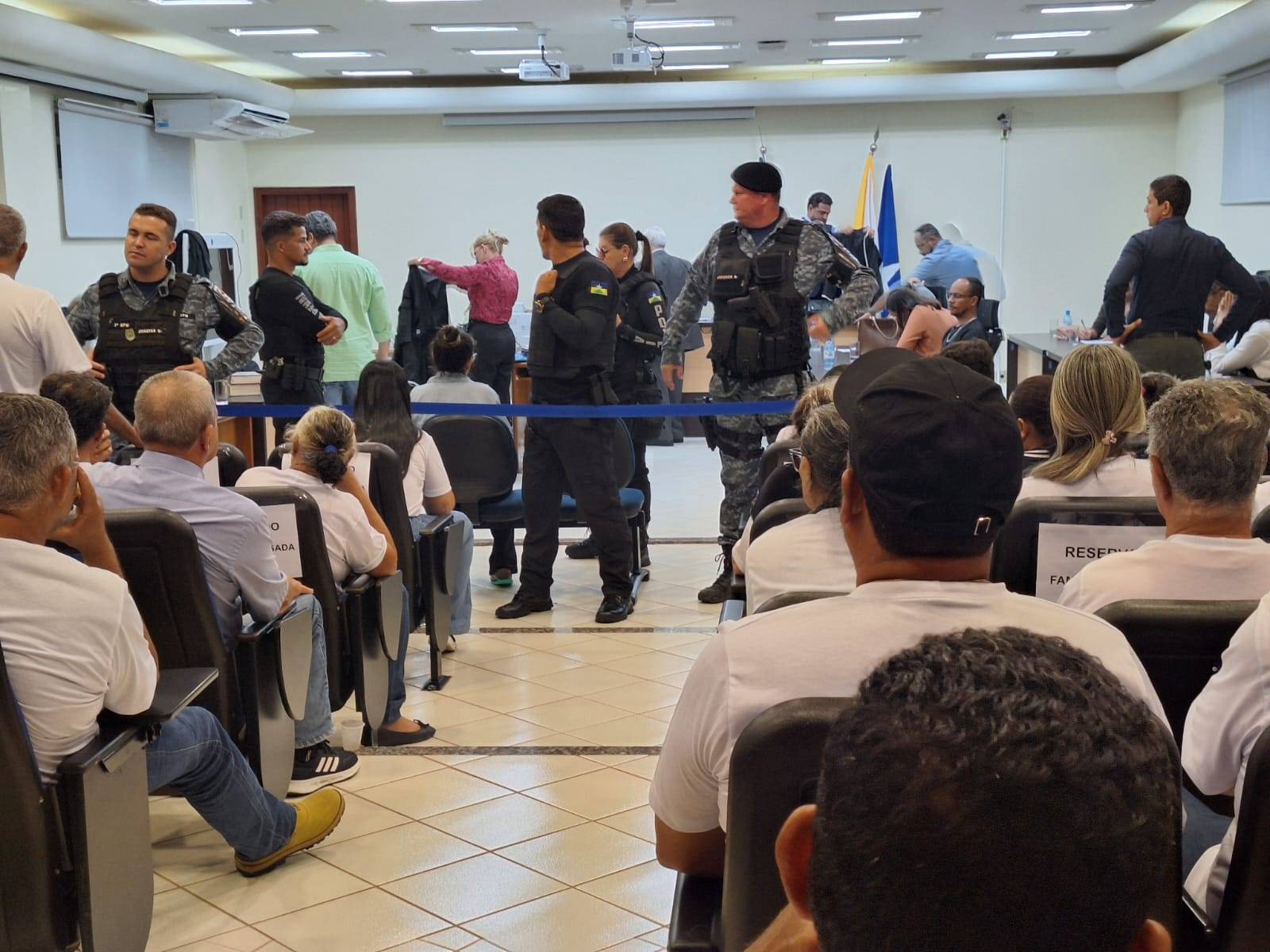 Acusada de envenenar e matar marido idoso, “viúva negra” vai a júri popular em Cerejeiras e é condenada a mais de 27 anos de prisão