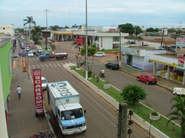 Feriado em Vilhena: comércio abre, Prefeitura libera e servidores “enforcam”