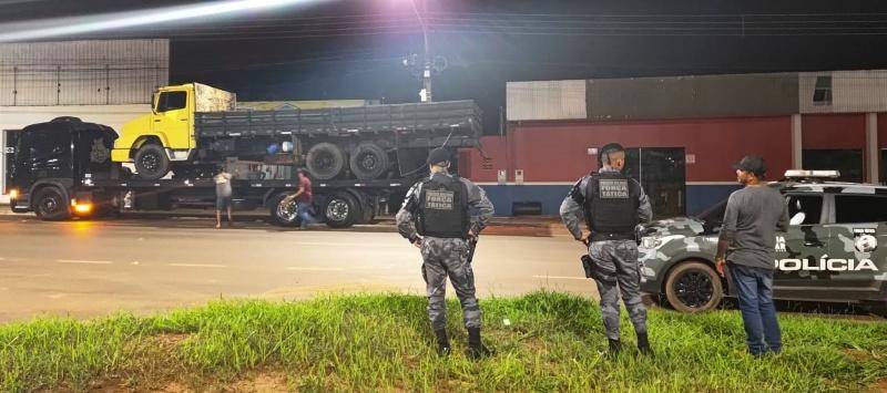 Caminhão furtado em Vilhena em dezembro é recuperado em oficina de cidade vizinha, no estado do Mato Grosso