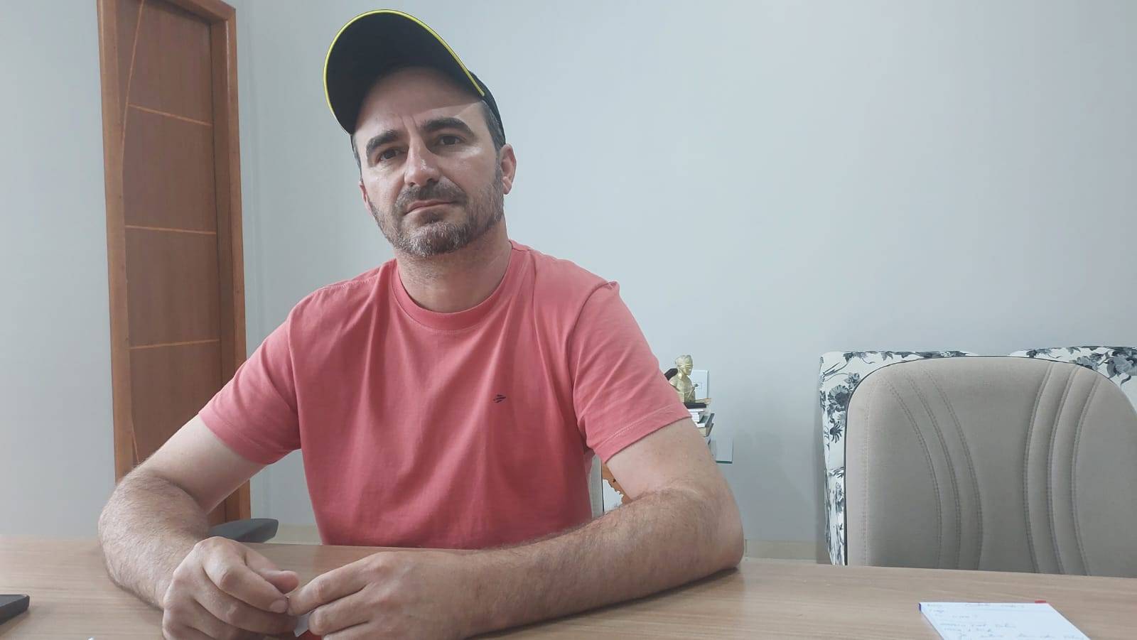 Secretário de Obras promete que em 10 dias começa a acabar com a “buraqueira” nas ruas de Vilhena