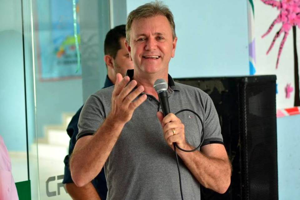 Emenda do deputado Luizinho Goebel garante aquisição de três “Playgrounds” para Pimenteiras do Oeste