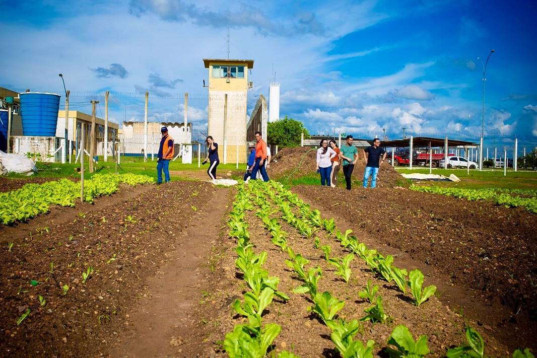 Presídio de Vilhena, apontado como causa da violência na cidade, abriga mais de 300 apenados, muitos deles vindos de outros Estados