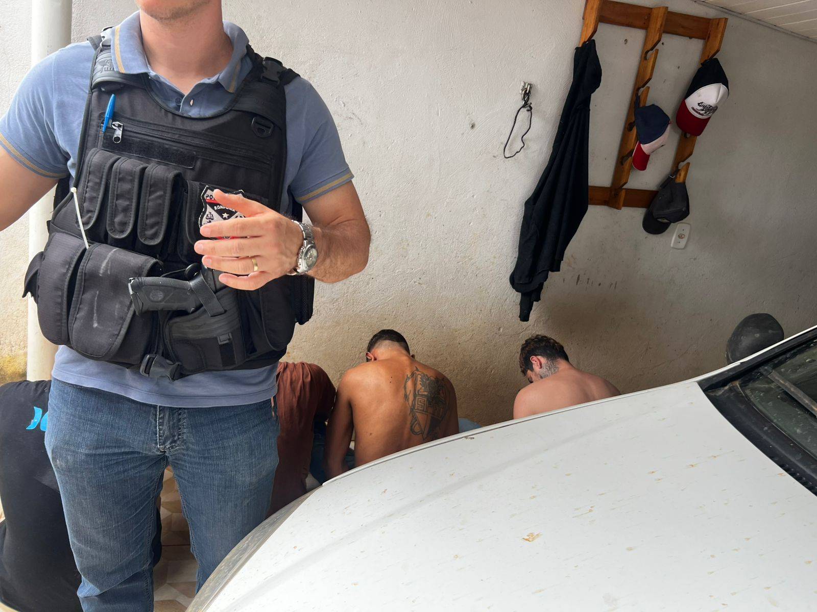 ASSISTA VÍDEO: policiais de Vilhena usam drone para prender supostos faccionados suspeitos de participação em assassinato