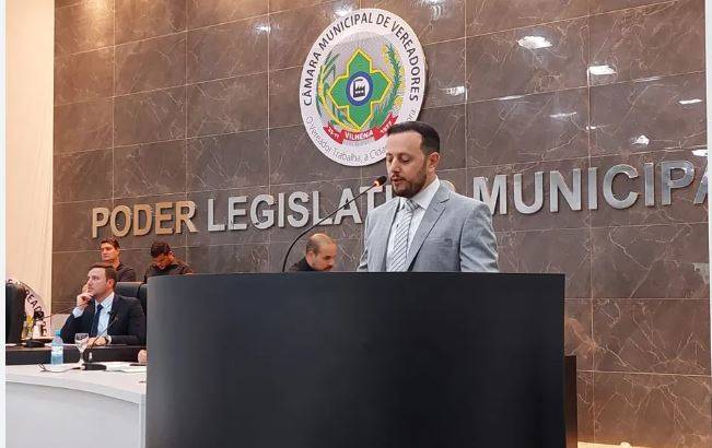 Em dia de votação polêmica na Câmara de Vereadores de Vilhena, prefeito rebate críticas da OAB sobre nomeação de procurador