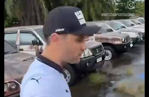 ASSISTA VÍDEO: em Rondônia, senador mineiro ministra palestra para vereadores, mostra desperdício e “cutuca” bancada federal