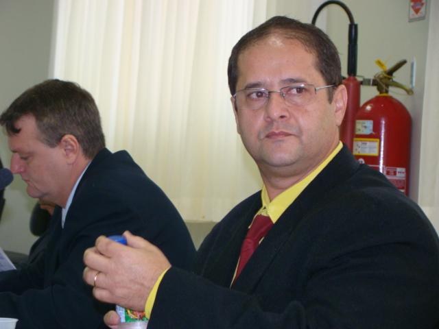 Vereador reúne lideranças religiosas para debater construção de capela mortuária