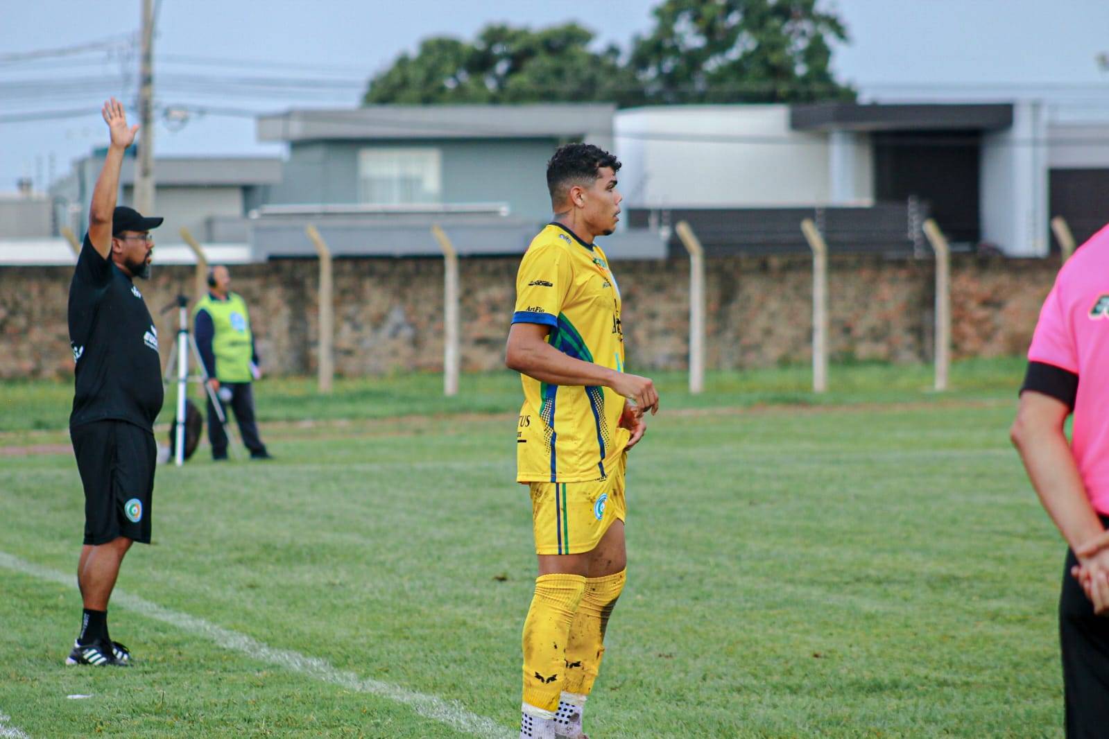 Com campanha sólida, Rolim de Moura retorna à elite do futebol rondoniense e luta por vaga nas semifinais