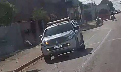 ASSISTA VÍDEO: com mandado de prisão expedido pela justiça de Cerejeiras, foragido tenta escapar, mas é capturado em Vilhena