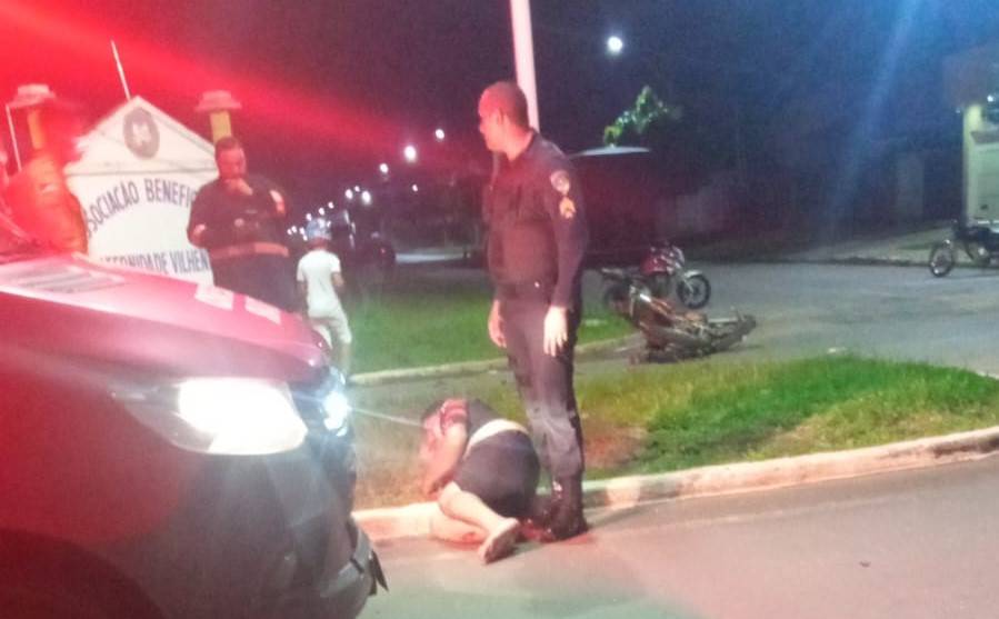 Cumprindo aviso, de mudança para o Acre e usando moto que seria emprestada, homem se envolve em acidente grave, em Vilhena