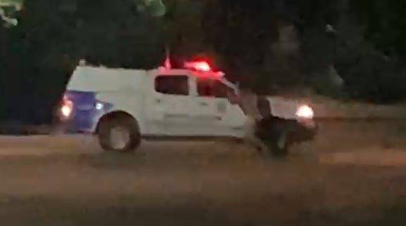 VEJA VÍDEOS: homem aparentemente surtado e andando pelado pelas ruas mobiliza Corpo de Bombeiros e Polícia Militar, em Cerejeiras