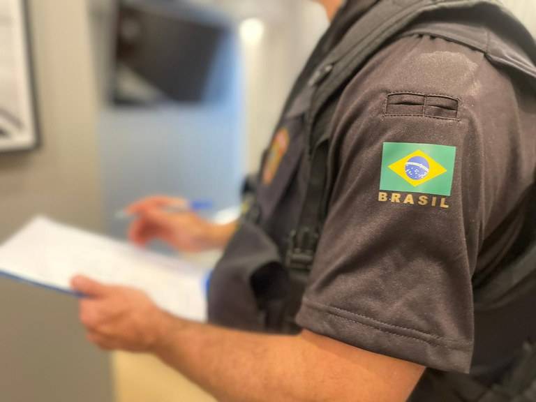 PF combate organização criminosa que fraudava documentos de servidores públicos do Estado de Rondônia