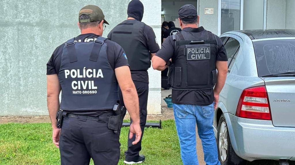 Polícia Civil de Mato Grosso cumpre 120 mandados judiciais contra ladrões de módulos de caminhões e prende dono de oficina, em Vilhena